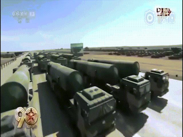 Thế giới - TQ lần đầu khoe tên lửa đạn đạo tầm bắn 10.000km
