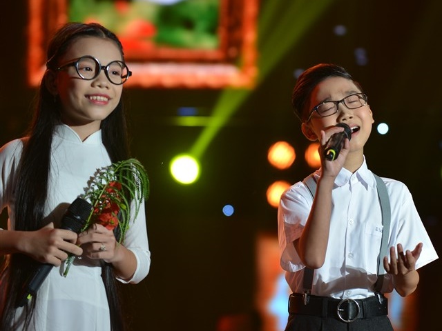 Ca nhạc - MTV - Cậu bé Thị Mầu hát bolero quá ngọt vẫn bị Dương Triệu Vũ "bắt bẻ"