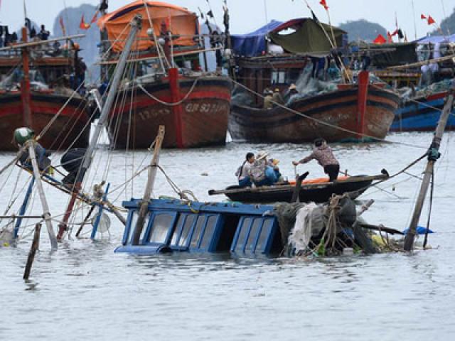 Tin tức trong ngày - Xuất hiện vùng áp thấp đang mạnh dần lên trên Biển Đông