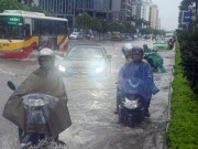 Tin tức trong ngày - Bão số 2 áp sát bờ biển Thanh Hóa – Hà Tĩnh, mưa như trút nước