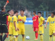 Bóng đá - Giật mình lối đá “rắn” của cầu thủ U15 SLNA