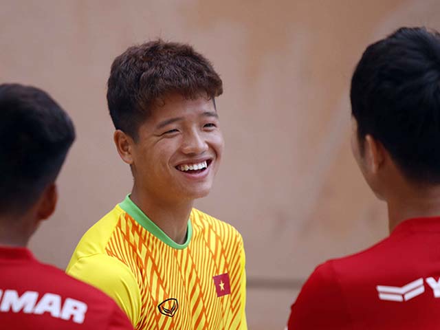 Bóng đá - U22 Việt Nam: HLV Hữu Thắng bất ngờ nhận "hung tin"