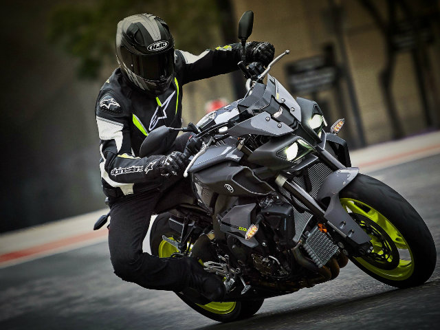 Thế giới xe - Top 10 xế chồm lỡ tốt nhất năm 2017 (P2)