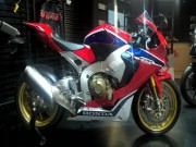 Thế giới xe - Ngắm mãi không chán Honda CBR1000RR Fireblade SP