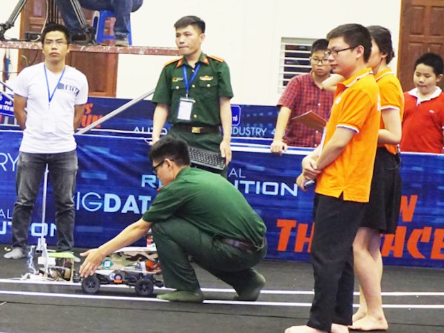 Công nghệ thông tin - Cuộc thi lập trình xe tự hành mùa 2: Tiết lộ nhiều thử thách "khó nhằn"
