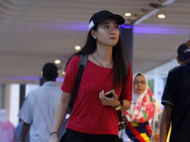 Thể thao - Người đẹp đội mưa “tiếp lửa” Lễ khai mạc SEA Games 29