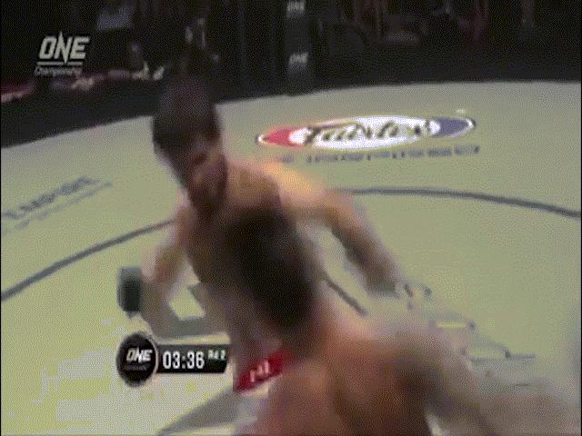 Thể thao - Võ sỹ gốc Việt hạ "Độc cô cầu bại" Nga, làm vua MMA