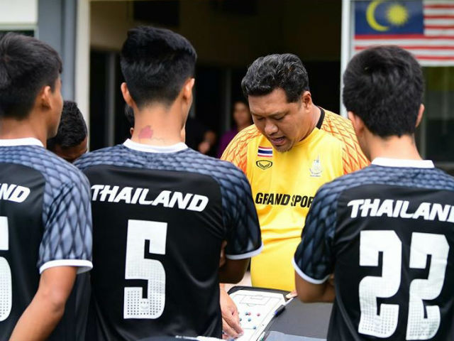 Bóng đá - U22 Thái Lan loạn đả U22 Campuchia, sân cỏ dậy sóng