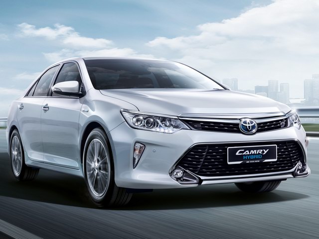 Tin tức ô tô - Toyota Camry sắp ra bản mới giá rẻ hơn ở Việt Nam