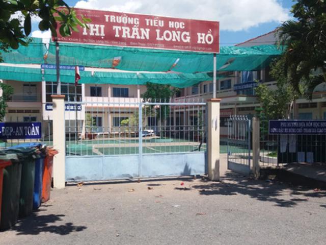 Pháp luật - Phụ huynh đâm con nợ gây náo loạn trước cổng trường