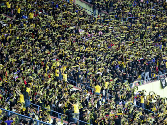 Bóng đá - "Vết nhơ" SEA Games: Hooligan Malaysia hành hung, nhục mạ CĐV nước bạn