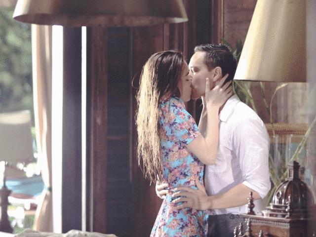 Người mẫu - Hoa hậu - Sự thật lẵng hoa "Kim Cương Kim Lý" tặng Hà Hồ