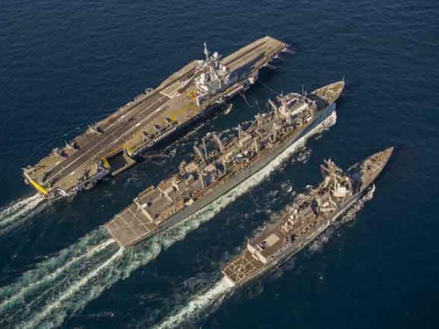 Thế giới - Hé lộ sức mạnh tàu sân bay 40.000 tấn của hải quân Nga