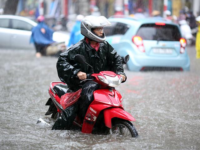 Tin tức trong ngày - Mưa to ở 2 miền Nam-Bắc giảm dần, Trung Bộ nắng nóng cuối tuần