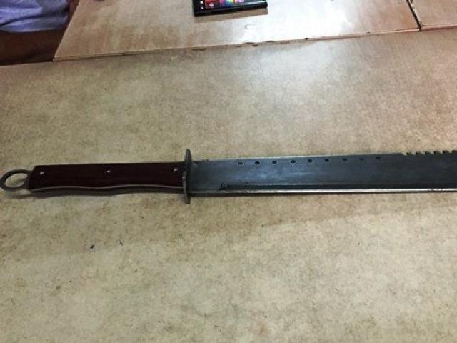 Trọng án - Bị bạn trai cũ của vợ chém trọng thương