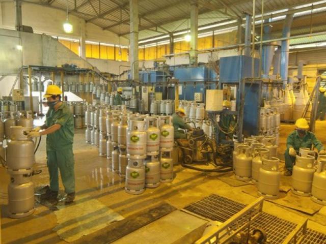 Thị trường - Tiêu dùng - Giá gas lại tiếp tục tăng thêm 16.000 đồng