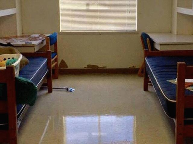 Tài chính - Bất động sản - Tân sinh viên chi 55 triệu biến phòng kí túc xá cũ thành “thiên đường”