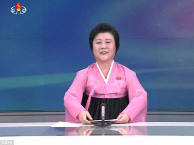 Thế giới - Nữ MC Triều Tiên chuyên đọc tin khiến Mỹ-Hàn "run rẩy"