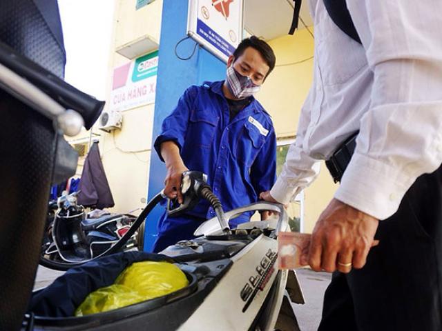 Tin tức trong ngày - Xăng dầu đồng loạt tăng giá trong ngày khai giảng năm học mới