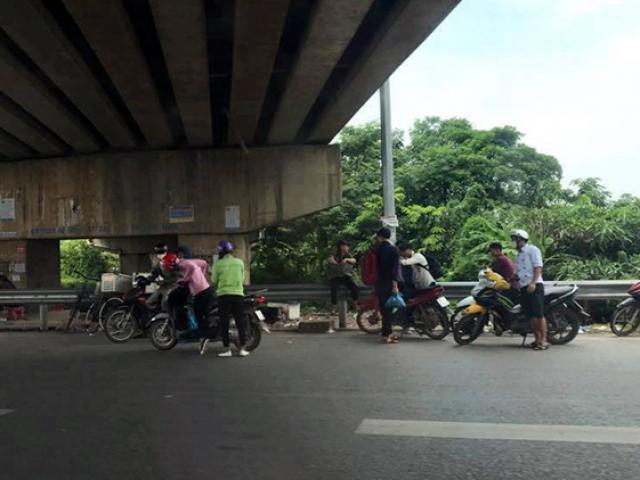Tin tức trong ngày - Đinh tặc "hạ gục" hàng loạt xe máy trên cao tốc Bắc Giang - Hà Nội