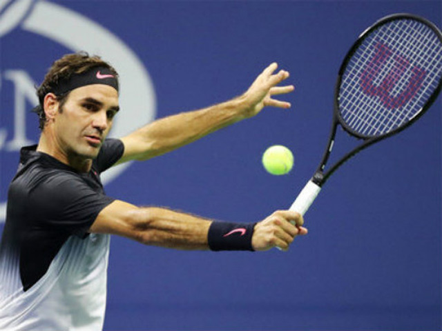 Thể thao - Clip hot US Open: Federer “đánh võng” trên sân, ra đòn “hủy diệt”