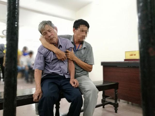 Pháp luật - Xâm hại bé gái 3 tuổi, ông lão U80 trả giá đắt