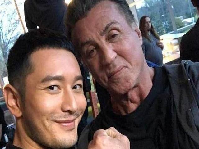 Phim - Vừa đặt chân đến Hollywood, Huỳnh Hiểu Minh đã bị "ném đá" dữ dội