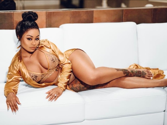 Bí quyết mặc đẹp - Cách mặc không thể "nóng mắt" hơn của cô nàng trăng hoa Blac Chyna