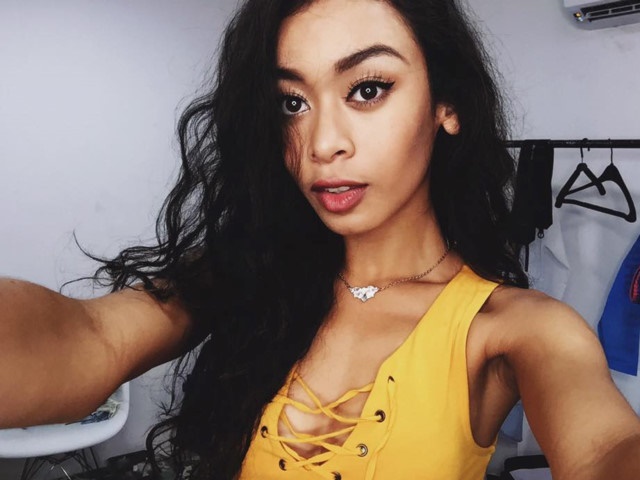 Phim - Lộ diện "tình địch" của Angela Phương Trinh: IQ 142, yêu doanh nhân hơn 18 tuổi