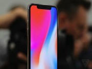 Dế sắp ra lò - Vết lõm trên màn hình iPhone X chứa “vũ khí” gì?