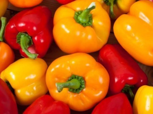 Sức khỏe đời sống - 9 lợi ích đáng kinh ngạc ớt chuông mang lại cho sức khỏe