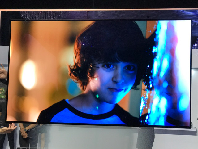 Thời trang Hi-tech - TV OLED của LG "làm mưa, làm gió" tại Mỹ năm 2017