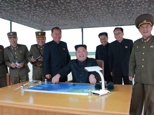 Thế giới - Nhà toàn làm bằng gỗ, dân Nhật Bản biết trốn tên lửa Triều Tiên ở đâu?