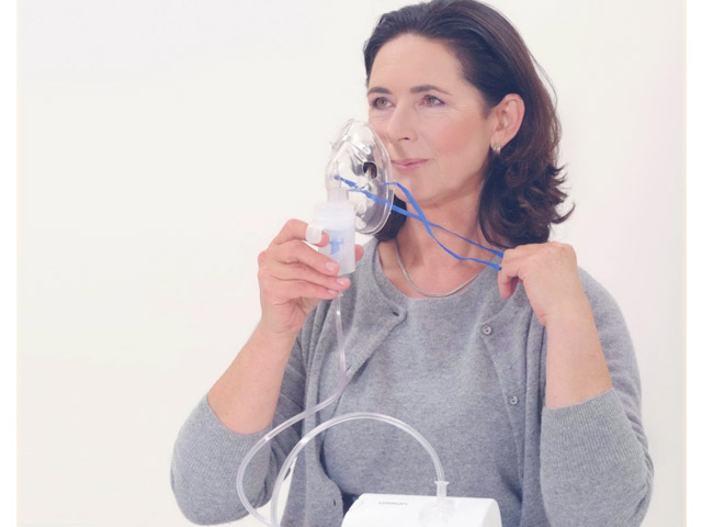 Tin tức sức khỏe - Xông mũi họng để phòng bệnh hô hấp khi giao mùa