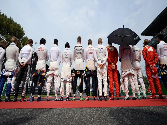 Thể thao - Đua xe F1: Vụ chuyển nhượng đầu tiên, "chợ mua bán" tăng sức nóng