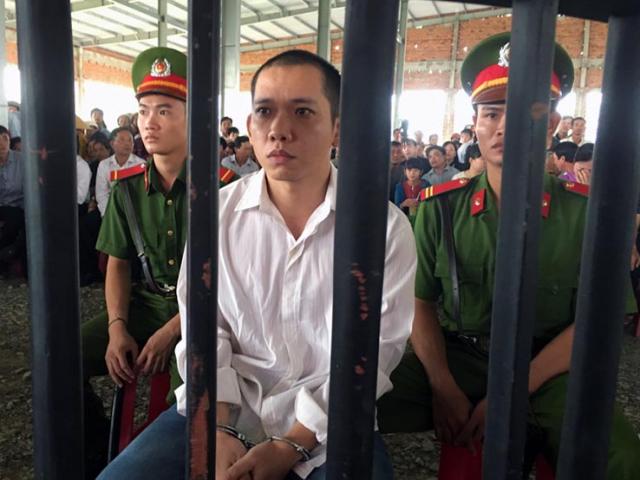 Pháp luật - Nam kỹ sư dùng súng cướp ngân hàng trả giá đắt