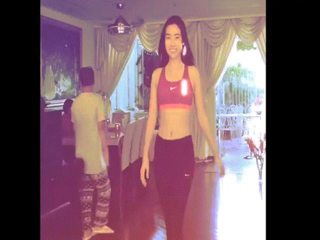 Người mẫu - Hoa hậu - Chẳng ngờ Huyền My và "cô em hoa hậu" catwalk đỉnh cao thế này