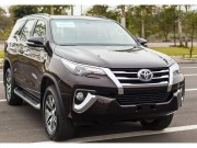 Tin tức ô tô - Lộ trang bị trên Toyota Fortuner máy dầu số tự động tại Việt Nam