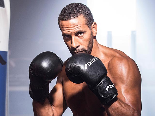 Thể thao - Học "thần thủ" Mayweather, Rio Ferdinand luyện chiêu boxing độc