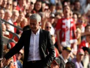 Bóng đá - MU thắng hú vía Southampton, Mourinho không hiểu vì sao nhận “thẻ đỏ”