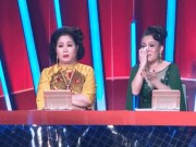 Làm đẹp cùng sao - Việt Hương, Trấn Thành bật khóc vì thí sinh mất việc khi đi thi game show