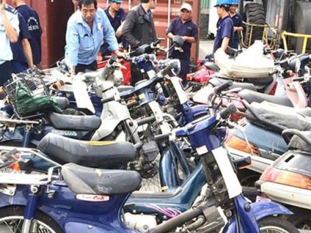 Thị trường - Tiêu dùng - Phụ tùng xe máy giả ồ ạt tuồn vào Việt Nam