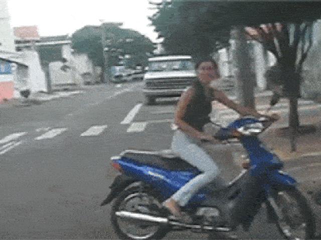 Tranh vui - Ảnh động: "Tổ lái" không dành cho các cô gái