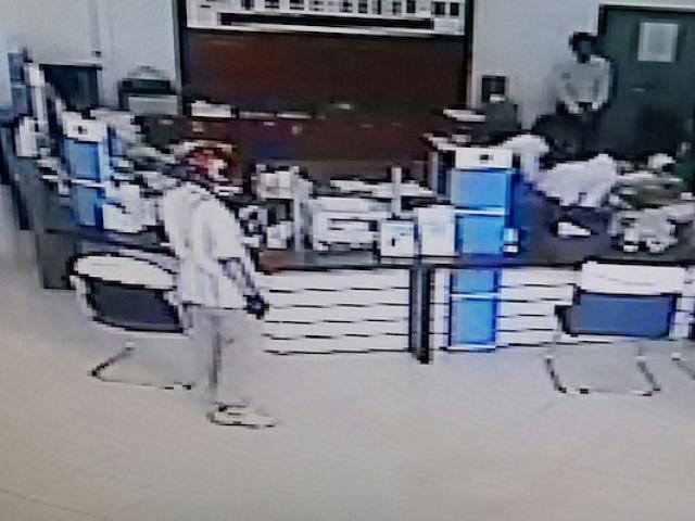 Pháp luật - Cơ quan điều tra quân sự thụ lý vụ cướp ngân hàng ở Vĩnh Long