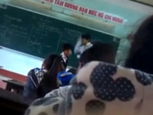 Giáo dục - du học - Khi thầy cô cư xử thiếu chuẩn mực