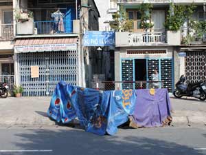 Tin tức trong ngày - Phát hiện xác người ở trong hai bao bố giữa Sài Gòn