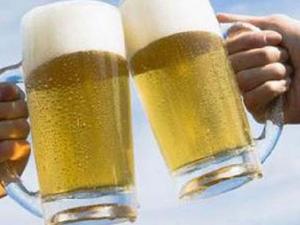 Thị trường - Tiêu dùng - Giá bia tăng, doanh nghiệp nội sẽ chết!