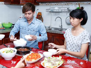 Đời sống Showbiz - Khám phá căn nhà Hồ Quang Hiếu đang sống