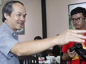 Bóng đá - Bầu Đức đến động viên U19 Việt Nam tại Yangon