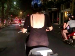 Bí quyết mặc đẹp - Đối phó với tai nạn "trời ơi" từ chiếc váy mỏng